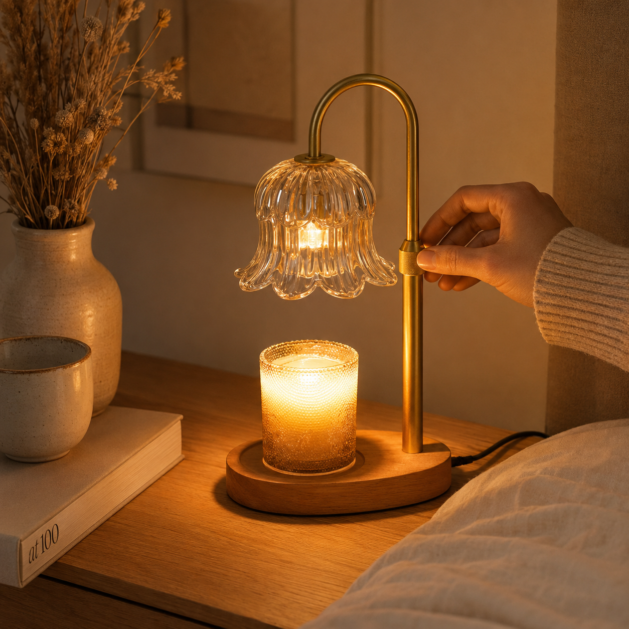 The Lily Candle Warmer Lamp