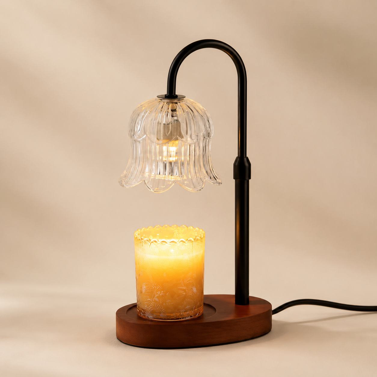 The Lily Candle Warmer Lamp